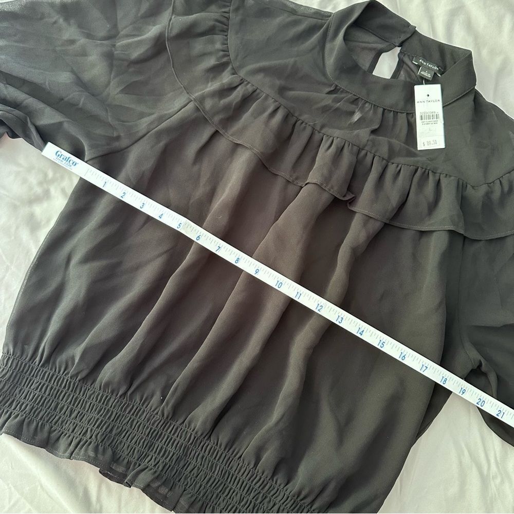 NWT! Ann Taylor Ruffle Flowy Peasant Blouse - Picture 6 of 9